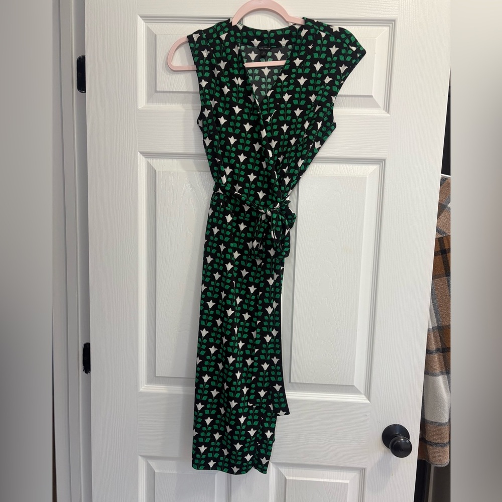 Ann Taylor Green, black and white wrap Dress